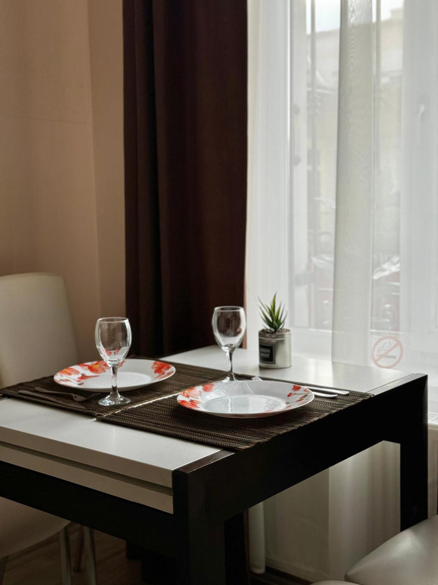 Opera House Apartment Lviv Extérieur photo